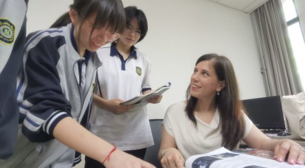 Cina, una docente italiana a Qingdao tra insegnamento e dialogo interculturale