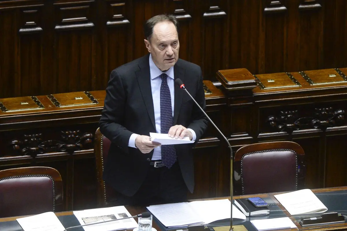 Legge elettorale, Ciriani &ldquo;Priorit&agrave; &egrave; approvarla, andiamo avanti&rdquo;