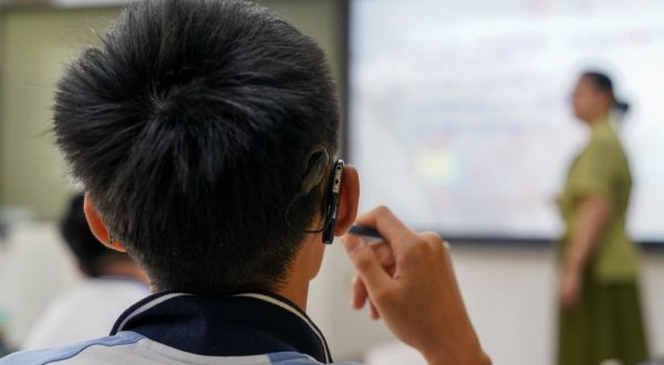 Cina, sviluppato il primo dispositivo bionico al mondo per &ldquo;comprendere i suoni&rdquo;