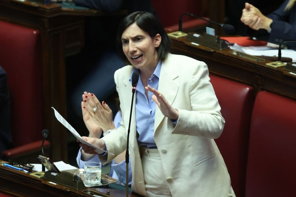 Schlein &ldquo;Finito il tempo del governo Meloni, ora vadano a casa&rdquo;