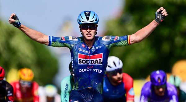 Merlier vince anche la 12^ tappa e cala il tris al Tour, Pogacar sempre leader