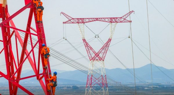 Cina, consumo di elettricità +5,3% nel primo semestre 2026. Trainano hi-tech e IA