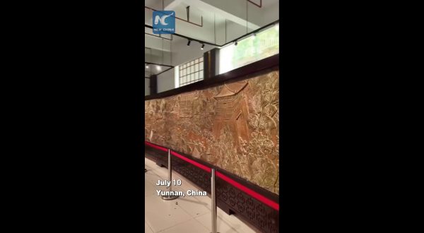Cina, un’opera d’arte in rame lunga 32 metri entra nel Guinness dei primati