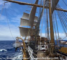 La Nave Amerigo Vespucci lascia Manhattan e viaggia verso Boston