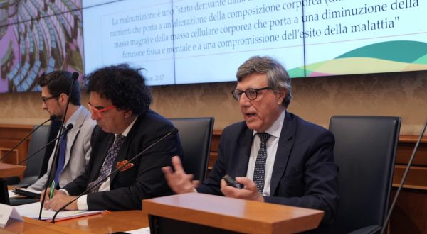 Oncologia, la nutrizione clinica essenziale nel percorso di cura del paziente