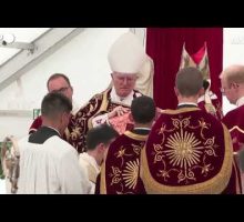 Chiesa cattolica, i lefebvriani consacrano i nuovi vescovi: &egrave; scisma