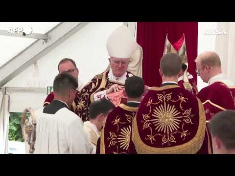 Chiesa cattolica, i lefebvriani consacrano i nuovi vescovi: &egrave; scisma