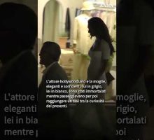 Vacanze capresi per George Clooney e Amal, a passeggio tra le vie dell&rsquo;isola #ansa