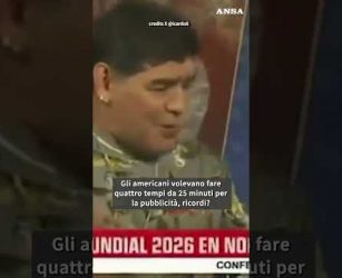 Maradona veggente nel 2018 sul mondiale: &ldquo;Gli Usa faranno 4 tempi per le pubblicit&agrave;&rdquo; #ansa