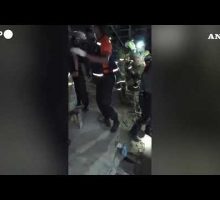 Venezuela, soccorritori continuano le ricerche tra le macerie a Caraballeda
