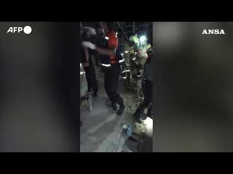 Venezuela, soccorritori continuano le ricerche tra le macerie a Caraballeda