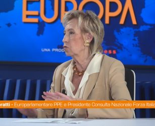 Ue, Moratti "Difendere la sostenibilit&agrave; sociale oltre a quella ambientale"