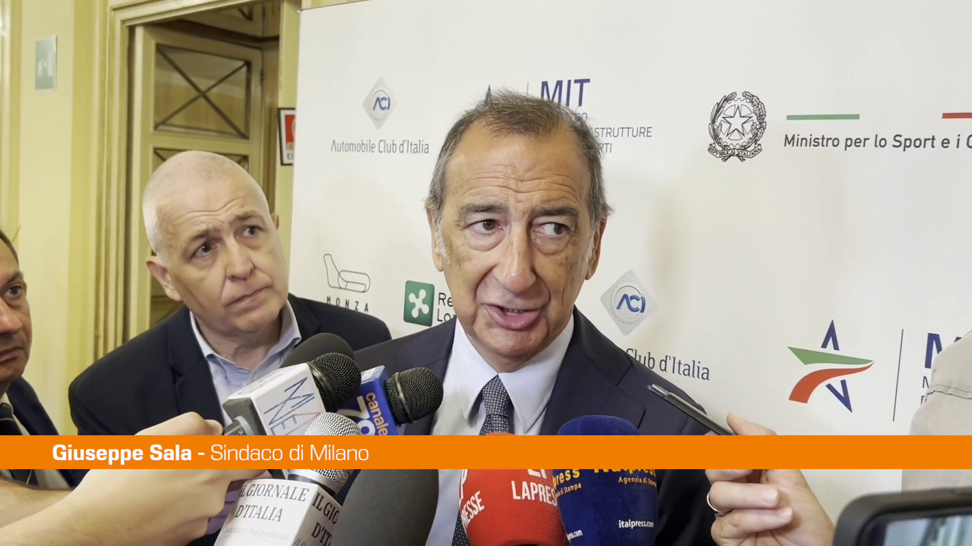 Sala "Da Vannacci un passato difficile da riproporre"