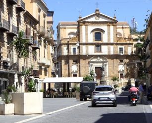 Caltanissetta potenzia il sistema di videosorveglianza con la fibra ottica